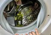 洗衣机清洗的方法是什么？如何彻底去除污垢和异味？