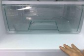 冰箱小孔堵塞了怎么办（冰箱维护技巧）