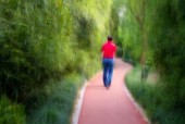 白天如何使用手机进行摇摄拍照？摇摄技巧有哪些？