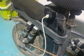 连接手机的电车充电器名称是什么？