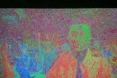 电视出现变颜色问题应该如何处理？（解决电视变颜色问题的方法及注意事项）