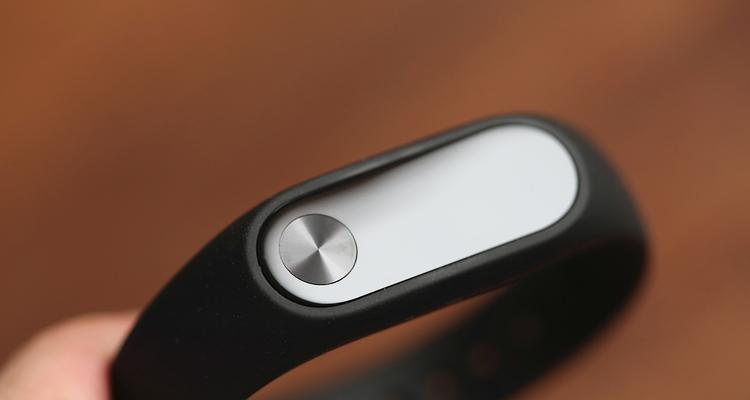 小米手环6和7，哪个更值得买（对比分析）  第1张