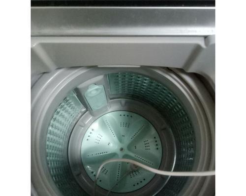 长虹半自动洗衣机清洗方法（轻松学会长虹半自动洗衣机的清洗技巧）  第3张