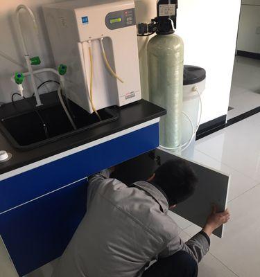 饮水机漏水的原因及操作方法（解决饮水机漏水问题）  第2张