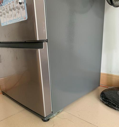 冰箱后面渗水的原因及解决方法（探究冰箱后面渗水的几个原因及应对策略）  第2张