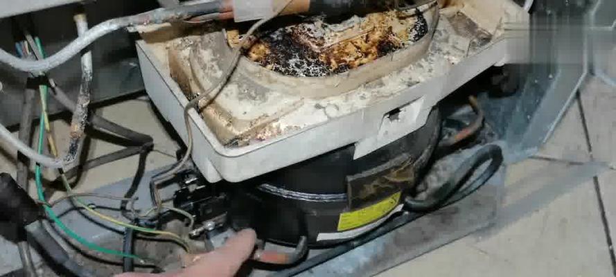卡萨帝冰箱压缩机不工作处理方法（解决卡萨帝冰箱压缩机不工作的实用方法）  第2张