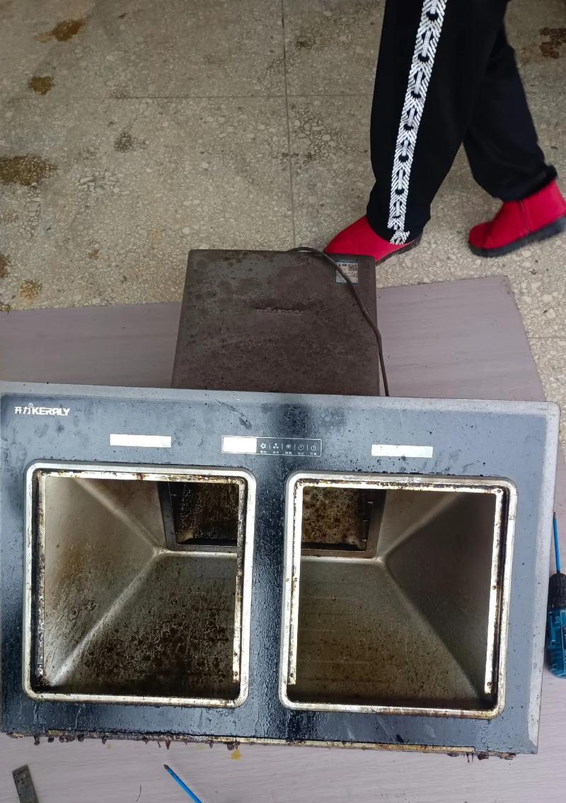油烟机清洗方法大全（彻底清除油烟）  第2张