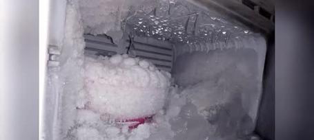 冰箱接水槽结冰了怎么办？有效除冰方法有哪些？  第3张