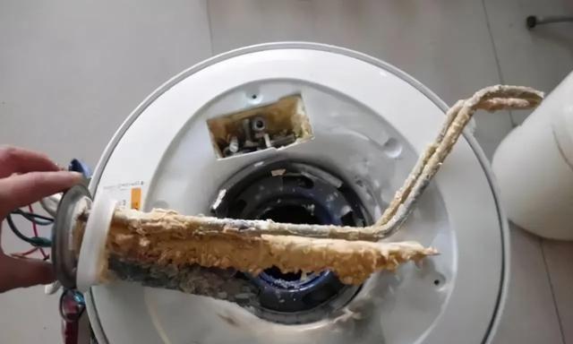电热水器不加热？找出不出热水的常见原因及解决办法  第1张