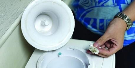饮水机水外溢了怎么办？如何快速解决溢水问题？  第1张