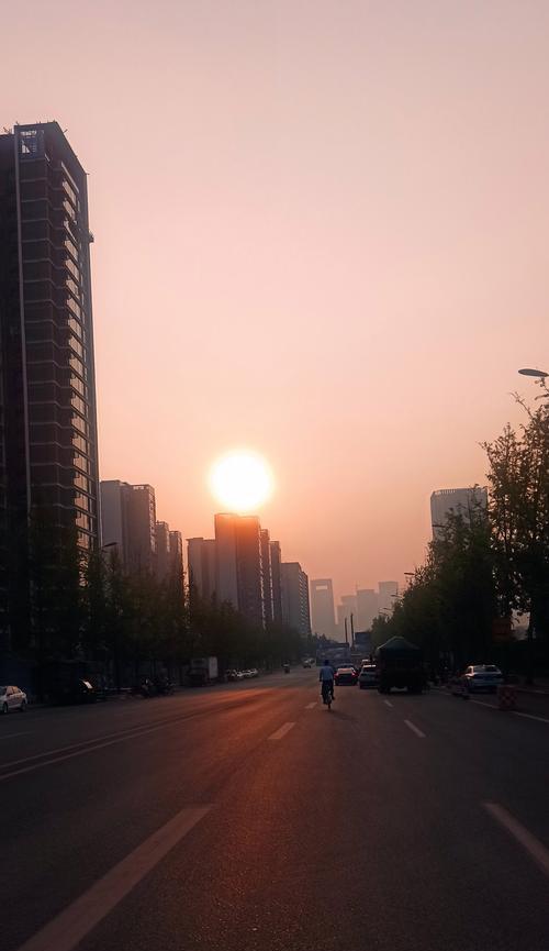 手机专业摄像头如何拍摄天空美景？拍摄技巧有哪些？  第3张