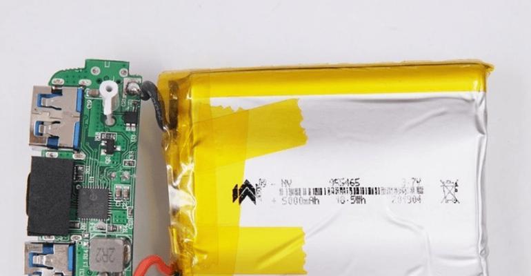移动充电宝的充电器应如何选择？使用不当会有什么影响？  第3张