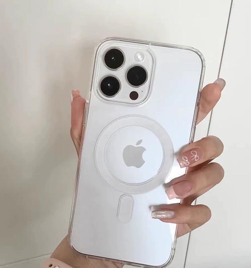 苹果透明手机壳小孔用途是什么？  第1张