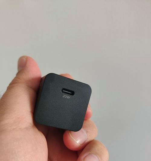 手机充电触摸的充电器叫什么？这种充电器有什么特点？  第3张