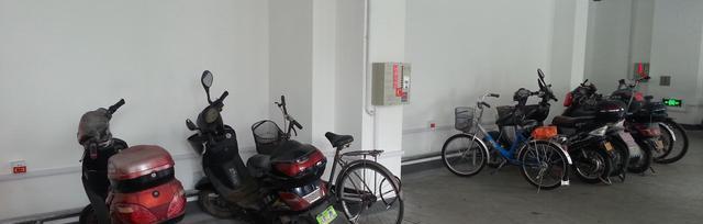 迎风灯电瓶车充电需要注意什么？充电步骤是怎样的？  第1张