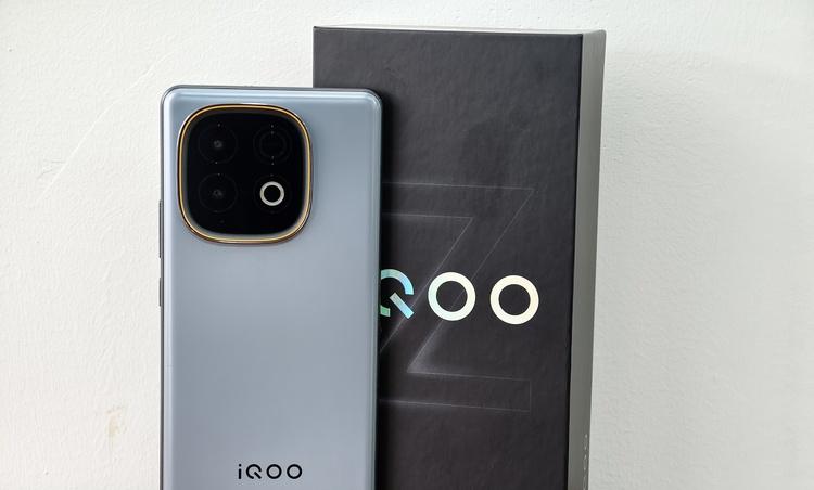 iQOO Z10 Turbo+ 上手：续航与性能，这次不用妥协了  第1张
