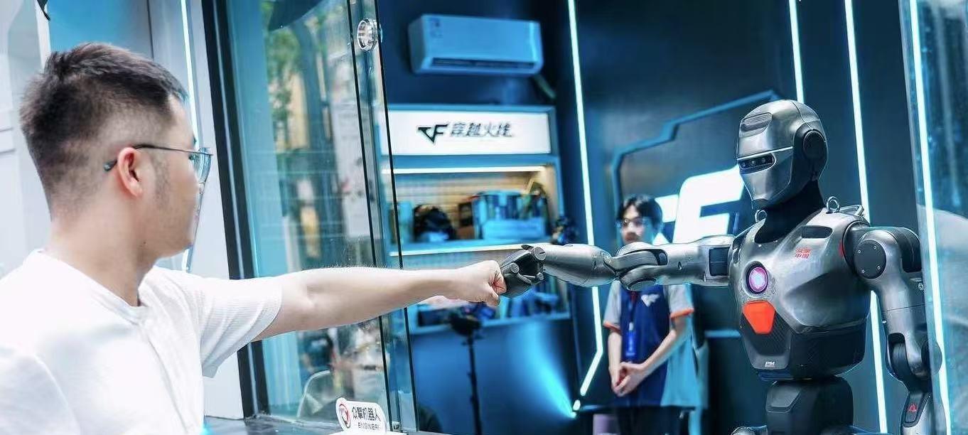 献给全体 CFer 的年度盛宴，2025 穿越火线 IP 嘉年华暨双端夏季赛总决赛圆满收官  第3张